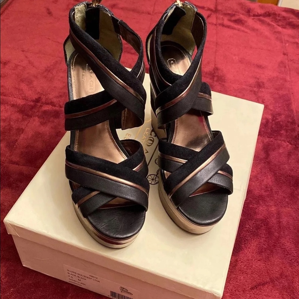 🌺 Women’s Coach Gloris Wedges Size: 7.5🌺